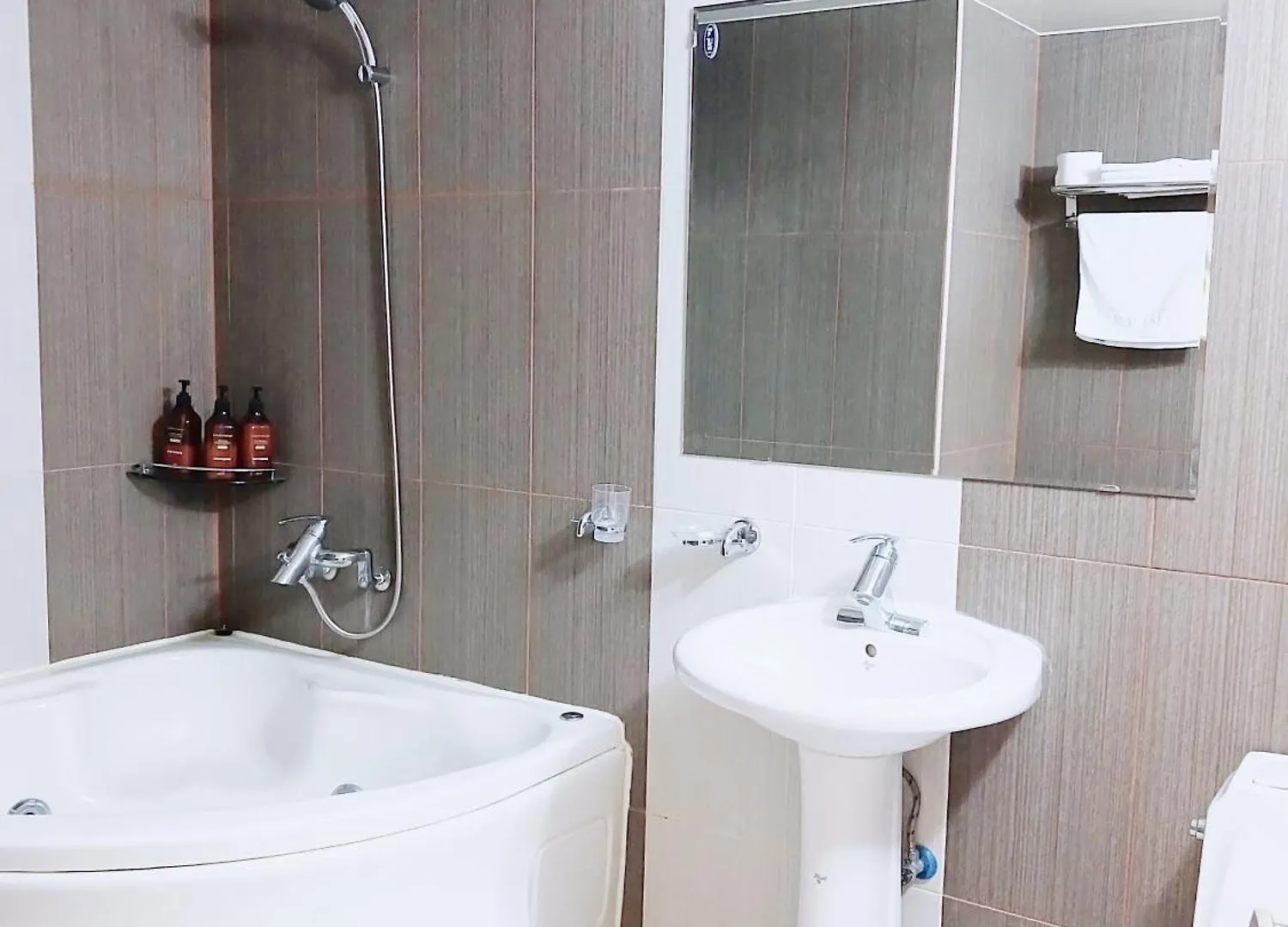 Freshia Hotel Incheon 2*,