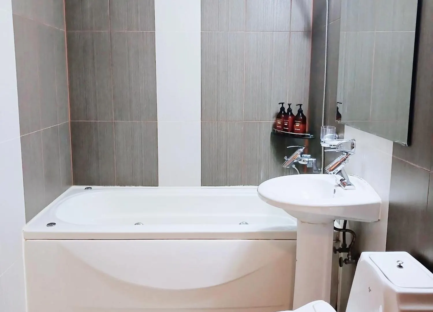 Freshia Hotel Incheon 2*,  South Korea